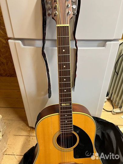 Эстрадная акустическая гитара Epiphone DR-212