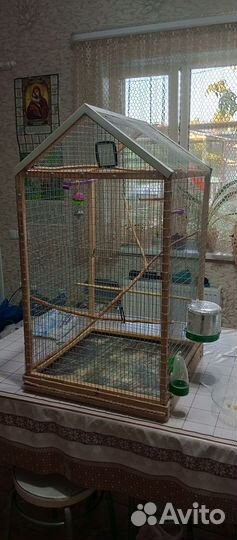 Клетка,вальер для попугая