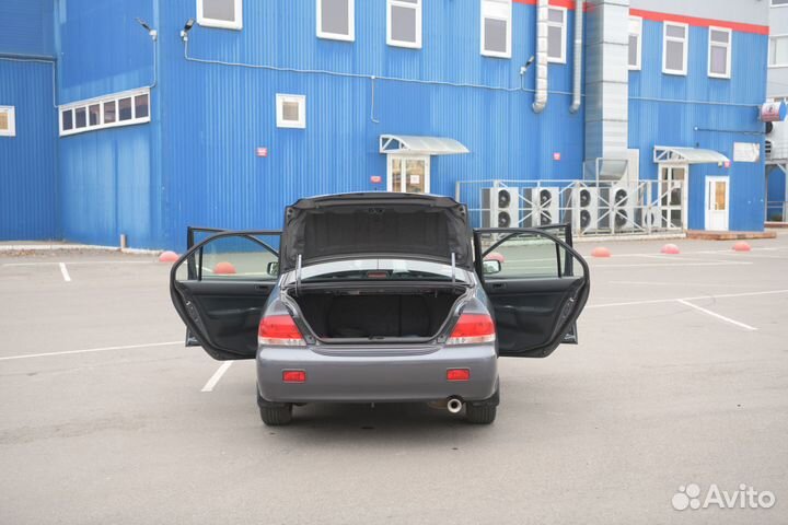 Mitsubishi Lancer 1.6 МТ, 2005, 30 250 км