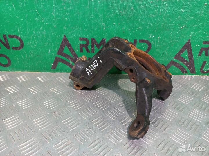 Кулак поворотный передний правый Audi Q3 1 8U