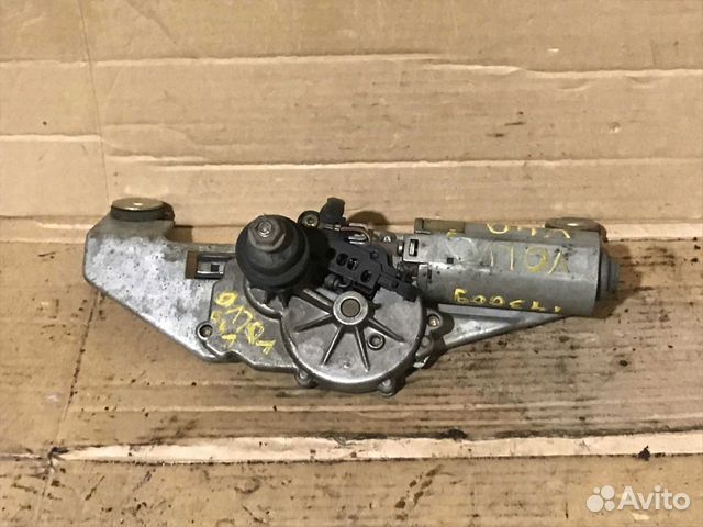 Моторчик заднего ст/оч Volvo V40 универсал