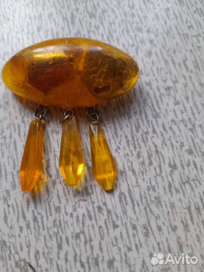 Брошь янтарь СССР