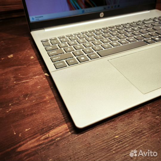 Сенсорный ноутбук HP 16