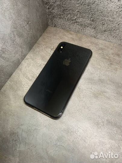 iPhone X, 64 ГБ