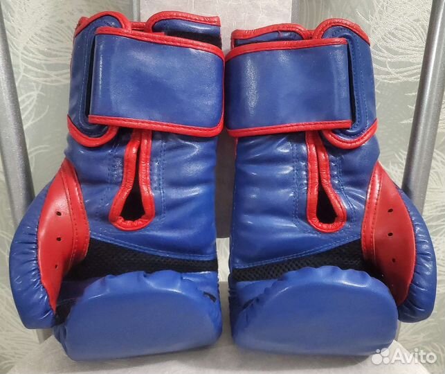 Профессиональные боксерские перчатки 10 OZ