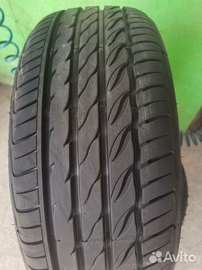 Delmax PerformPro 215/55 R17