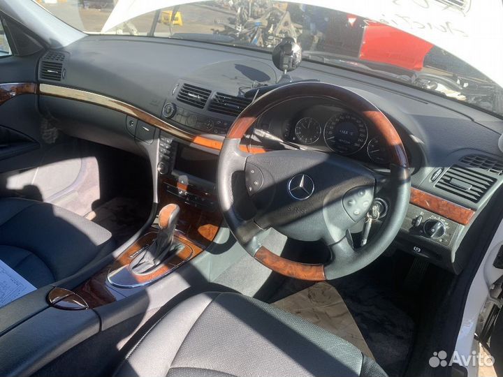 Подрамник передний Mercedes-benz E-class W211.061