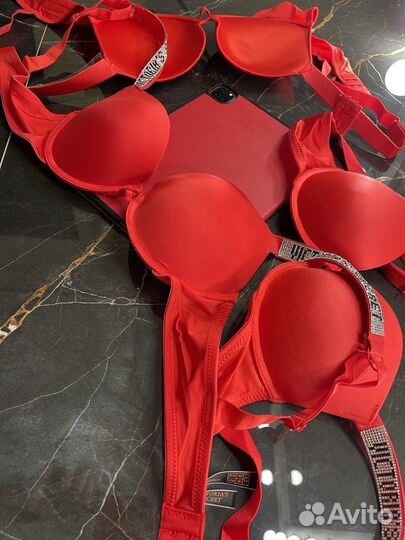 Бюстгалтер красный Victoria