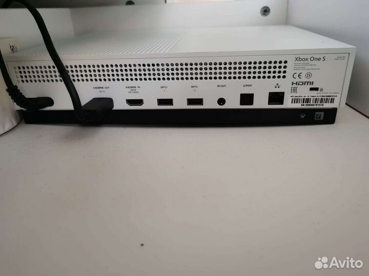 Xbox one s 1tb с играми