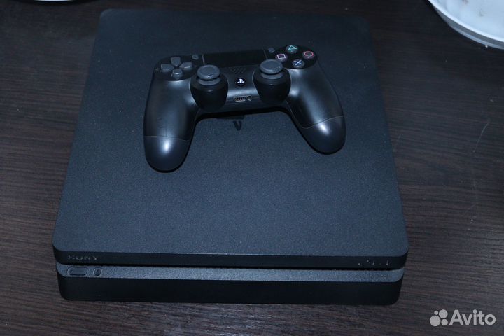 Продам PS4