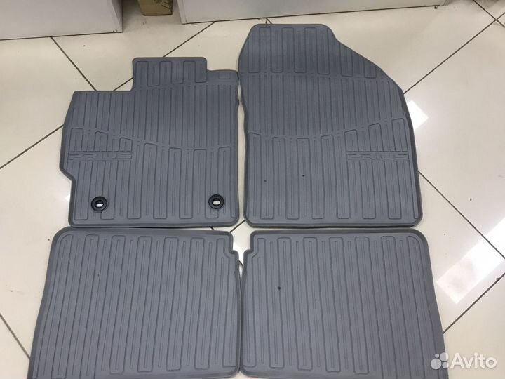 Ковры салона toyota prius