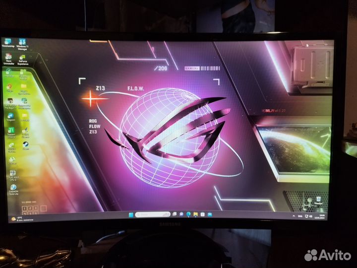Монитор Samsung C24F390 23.5