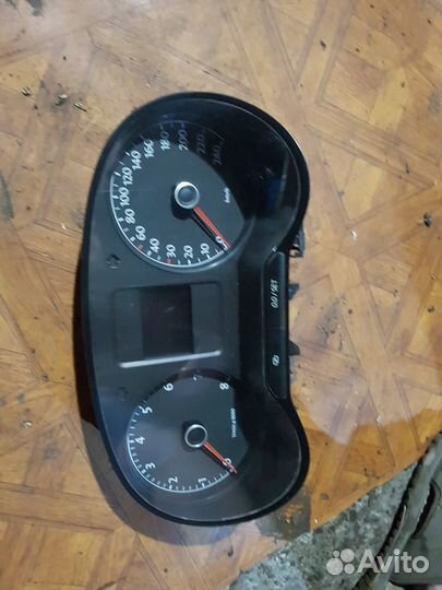 Панель приборов Фольксваген поло