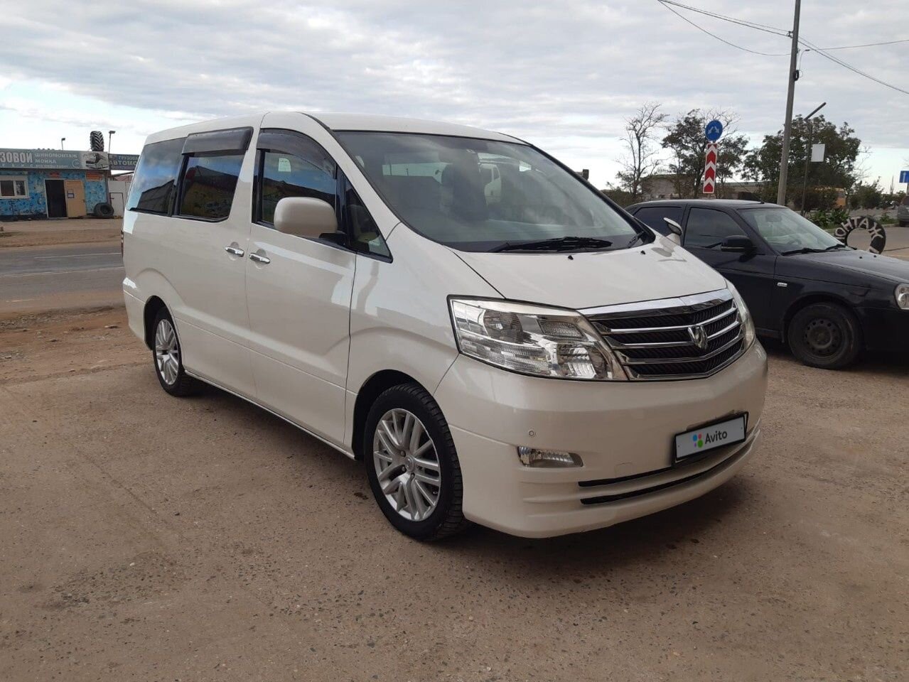 Toyota Alphard: фото владельца
