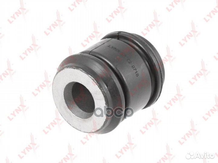 Сайлентблок поперечной тяги задней подвески B81