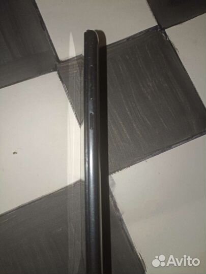 Телефон honor 8s