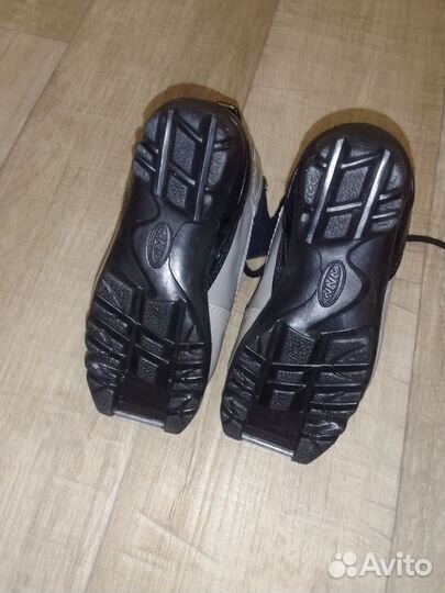 Лыжные ботинки fischer детские 28