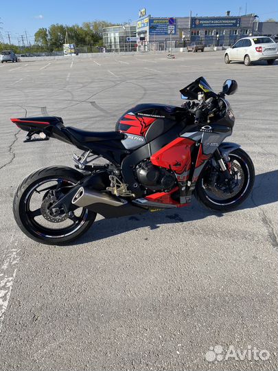 Honda cbr 1000 rr