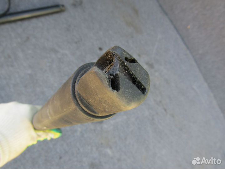 Амортизатор крышки багажника X166 A1669803764