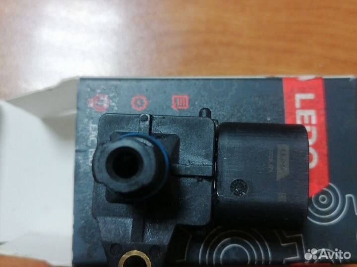 Продаю Датчик абсолютного давления воздуха Dodge