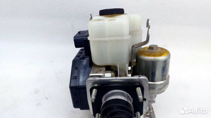 Главный тормозной цилиндр Toyota Land Cruiser