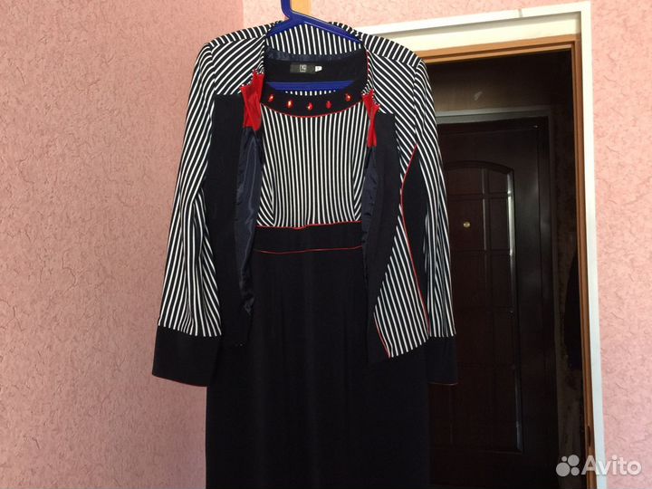 Платье женское
