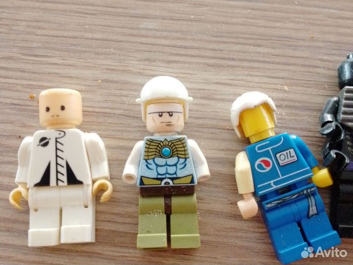 Lego человечки