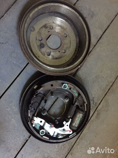 Задние тормозные барабаны конрактные от ипсума sv1