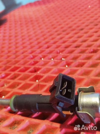 Рампа топливная Chevrolet Cruze