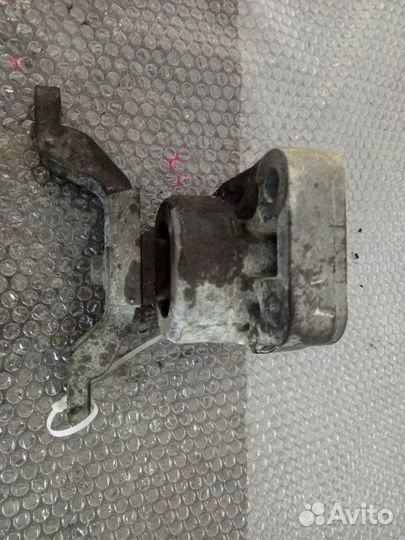Подушка двигателя правая Ford Mondeo 4 хэтчбек 5