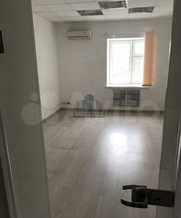 Офис 580 кв в центре с парковкой