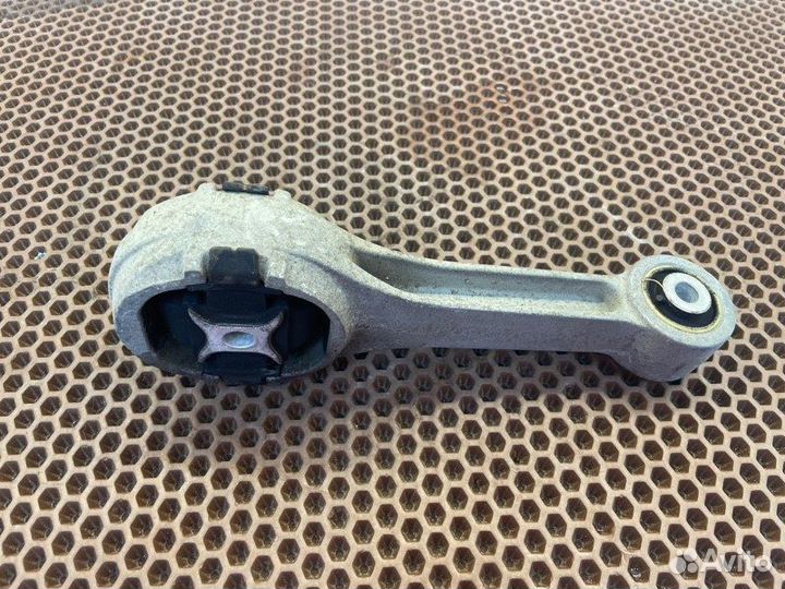 Опора двигателя задняя Volkswagen Polo