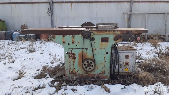 Циркулярная пила с фуганком