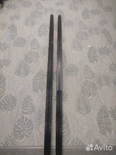 Лыжи детские 150 см торг уместен палки в комплекте