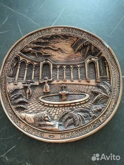 Сувенирные тарелки