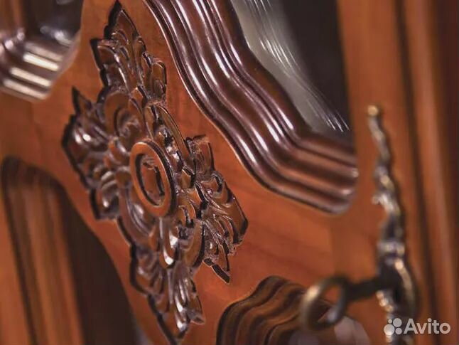 Витрина угловая 