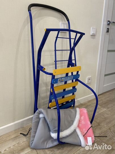 Санки на колесиках с новой сидушкой