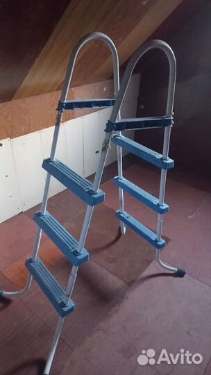 Лестница для бассейна бу