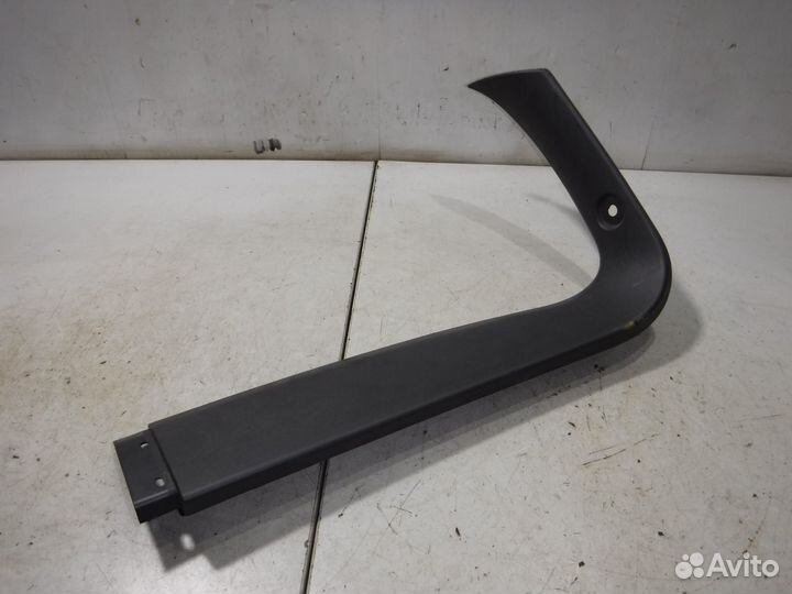 Обшивка двери багажника Opel Astra H