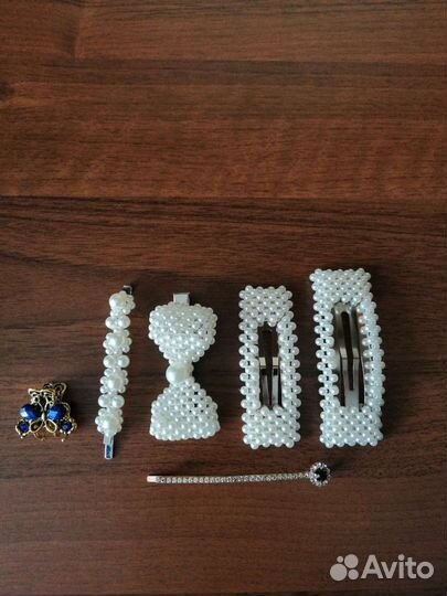 Заколки для волос