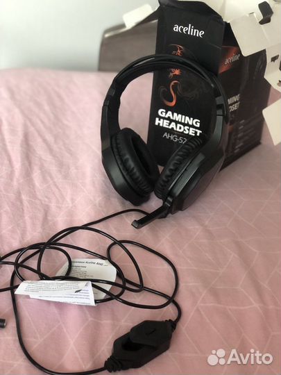 Проводные наушники