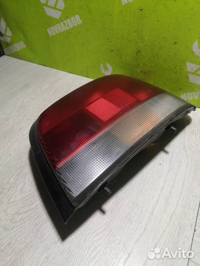 Фонарь задний правый Сузуки Балено 98-07