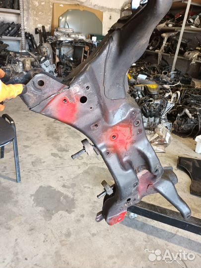 Подрамник (балка ) передний Mitsubishi Lancer 9