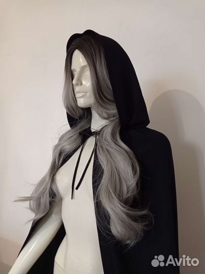 Женский средневековый плащ