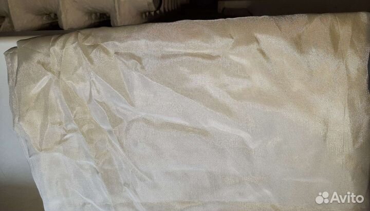 Ткань шелк белая на подклад. Новая