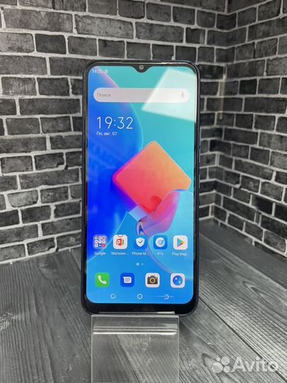 Телефон Tecno spark Go 2/32