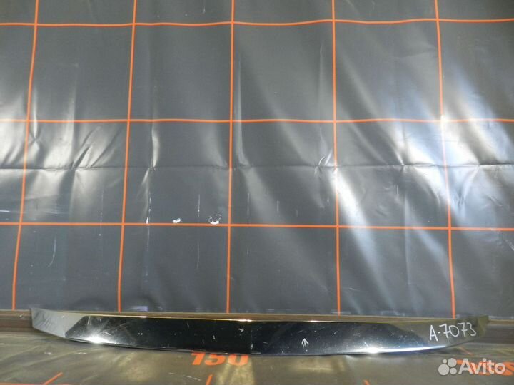 Накладка решетки радиатора - Renault Logan 1