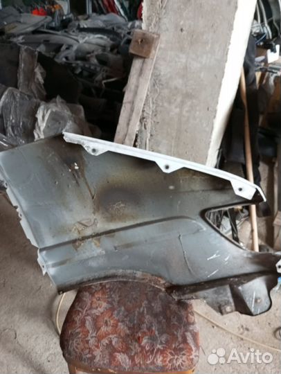 Крыло мерседес спринтер