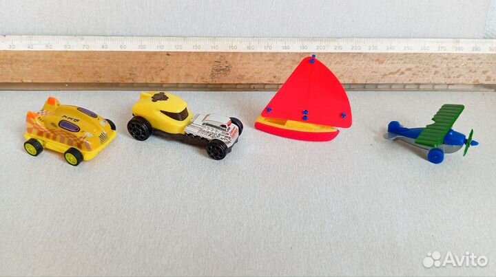 Игрушки из Киндера и Несквика