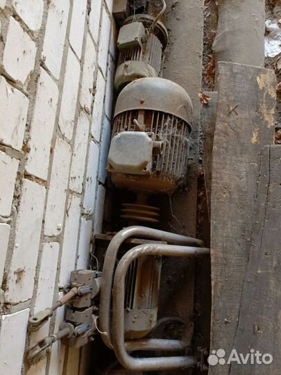 Электродвигатель с редуктором 380